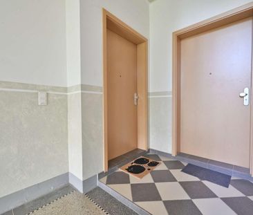 Moderne 2-Raum-Wohnungin Chemnitz mit Einbauküche, Balkon und Fußbo... - Photo 5