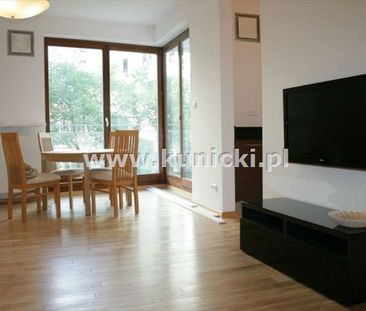 Warszawa, Śródmieście, Grzybowska - Photo 4