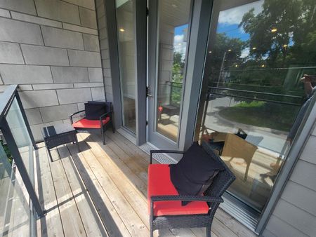 427 Ravenhill Avenue - 2 - Photo 5