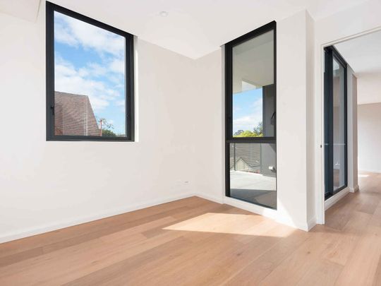 LOVE THE LIFESTYLE IN THE HEART OF TURRAMURRA... - Photo 1