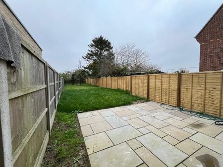 2 bedroom detached house to rent - Photo 5