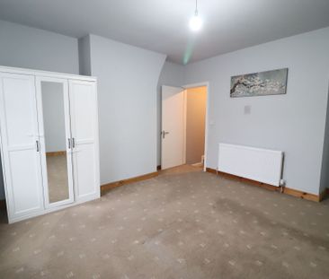 2 Bedroom Mid Terraced House To Rent - Photo 3