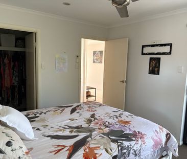 2/5 Mussett Street, Glenella - Photo 4