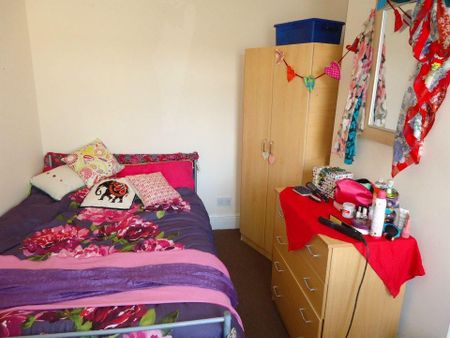 4 bedroom house to rent - Photo 4