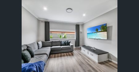 Spacious Family Home in Peaceful Bellbird Location - Photo 2