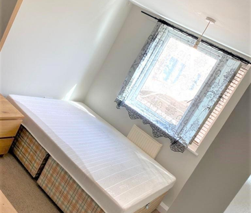 Royal Quay, Liverpool - Photo 3