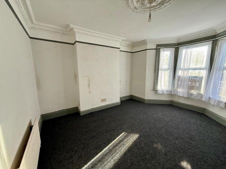 5 bedroom terraced house to rent - Photo 2