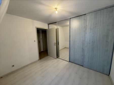 Location Appartement 3 pièces 70m² - Photo 4