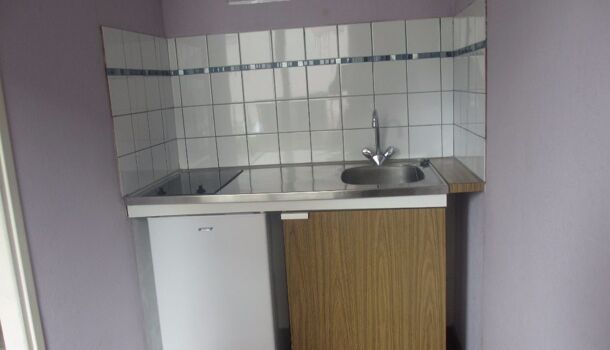 Appartement 1 pièces 22m2 REIMS 422 euros - Photo 1