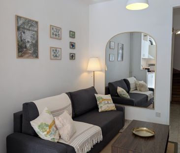 Maison meublée et rénovée 90 m², parking, Gex centre - Photo 1