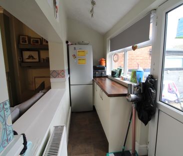 24 School Street, Church Gresley, Swadlincote, Derbyshire - Photo 5