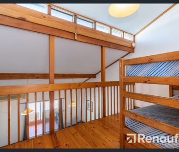 Beach-side living in secure complex with pool - Photo 4