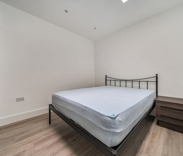 3 bedroom apartment to rent - Photo 4