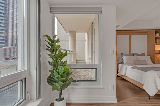 For Lease - 8 Scollard Street Unit# 310, Toronto, Ontario - Photo 1