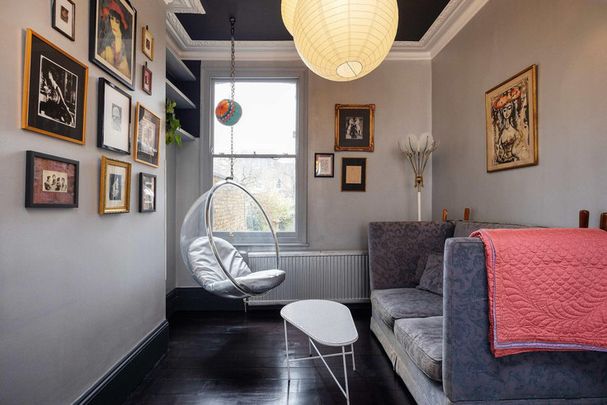 Batley Place - Photo 1