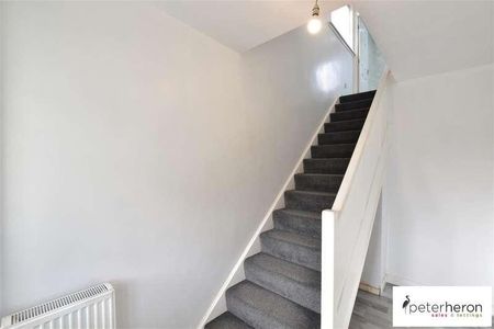 Cedar Grove, Whitburn, Sunderland, SR6 - Photo 5