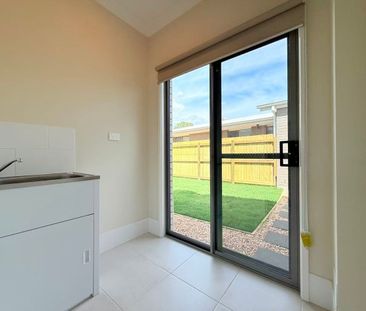 🏡 For Rent – Double-Storey Family Home with Solar Panels - Photo 6