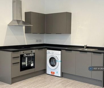 1 bedroom flat to rent - Photo 2