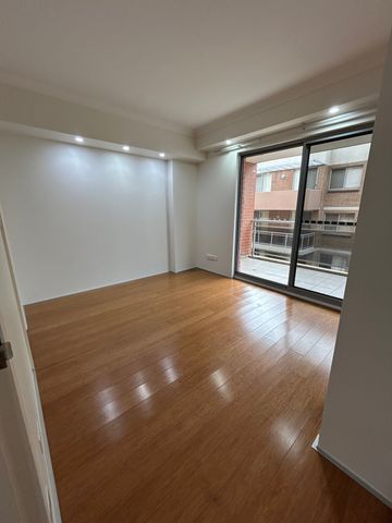 18/8-10 Lachlan Street Liverpool - Photo 5