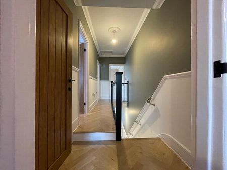 3 bedroom end of terrace house to rent - Photo 4