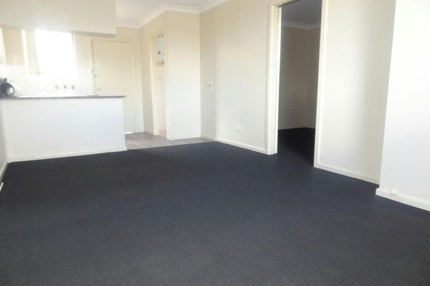 CENTRAL 1 BEDROOM UNIT! - Photo 1