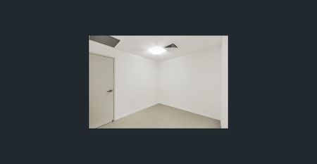 Split Level Modern 2 bedroom + Study - Photo 2