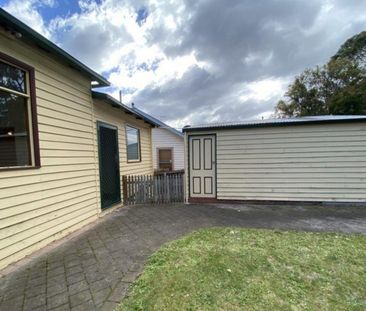 Federation charm in a sunny location. - Photo 1