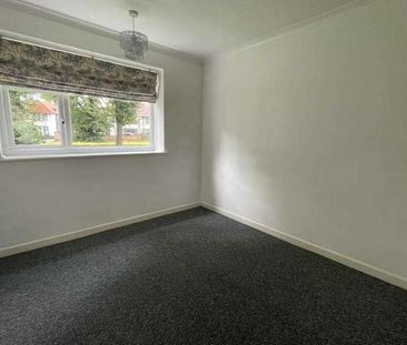 Menlove Court, Allerton, L18 - Photo 2