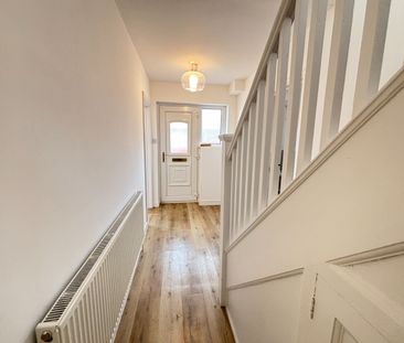 3 Bed Detached House, Longfellow Road, KT4 - Photo 6