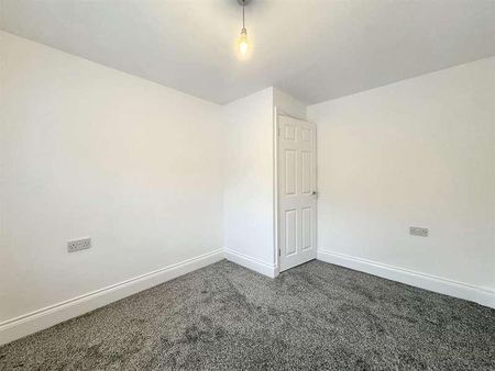 Apartment, Bowland Lakes Leisure Village, Forton, Preston, PR3 - Photo 2