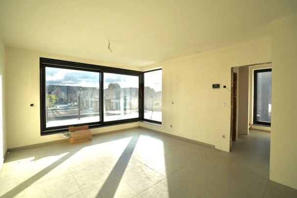 Duplex te huur in Oosteeklo - Photo 1