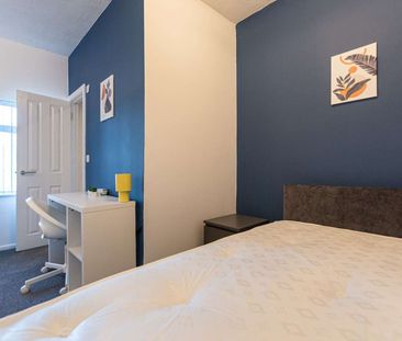 Grundy Street Room 4 - Photo 4