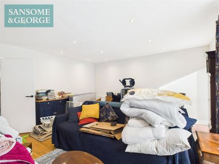 3 bedroom terraced house to rent - Photo 2