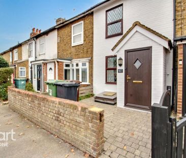 2 bedroom terraced house to rent - Photo 2