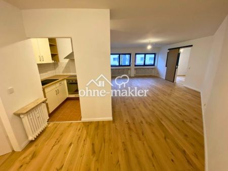 Frisch renovierte stilvolle 2 Zimmer Wohnung in Köln Raderthal mit Parkett und Stellplatz - Photo 2