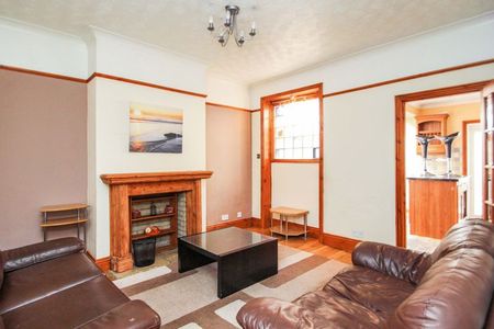 Leslie Road, Bournemouth - Photo 4