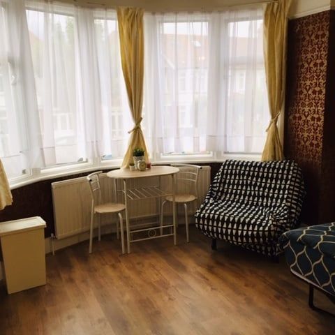 Studio Flat, Grenoble Gardens, N13 - Photo 1