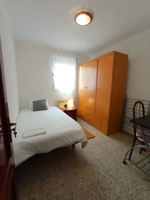 Calle del Poeta Blas de Otero, Madrid, Community of Madrid 28017 - Photo 1