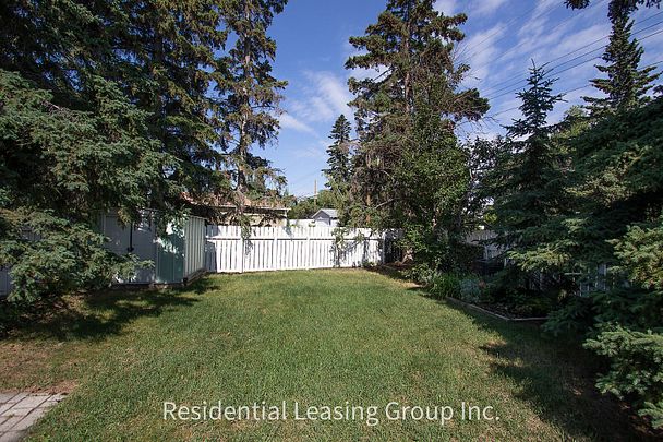 6332 Louise Rd Sw, Calgary - Photo 1