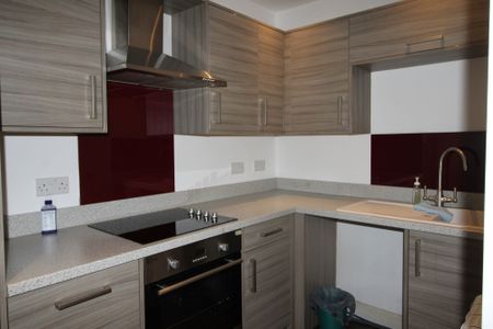 Station Approach West, 9 Station Cottages Station Approach West, BN6 - Photo 4