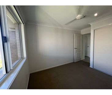 2/8 Greenwood Drive, 4740, Glenella - Photo 5