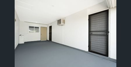 2/9 Shaw Street, West End, Qld 4810 - Photo 3