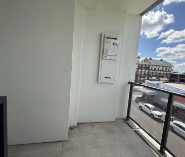 LUXURIOUS STUDIO - UTILITIES INCLUDED - Photo 3