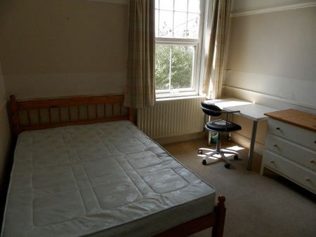 82 Bournbrook Road - Photo 2