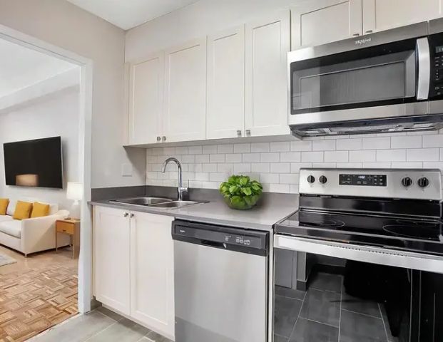 Phoenix Apartments | 1316 Carling Avenue, Ottawa - Photo 1