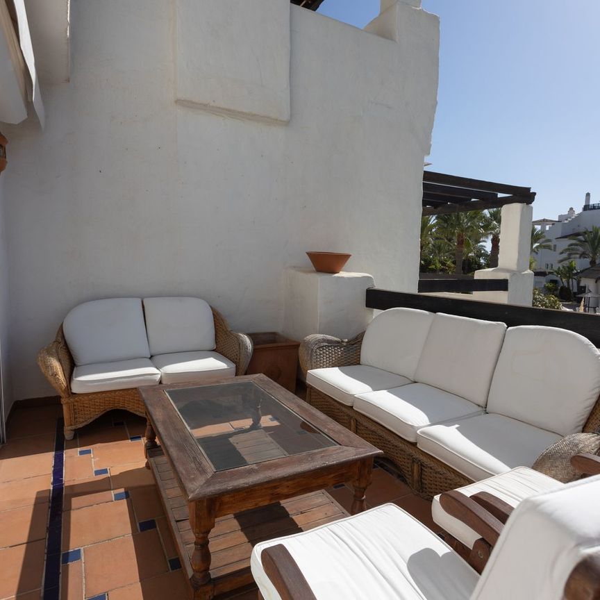 Middle Floor Apartment in San Pedro de Alcántara - Photo 1