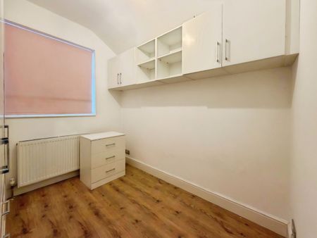 Kent Road, Grays, RM17 - Photo 3