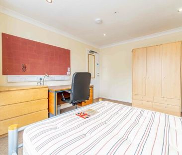 71 Eastfield Crescent - Photo 3