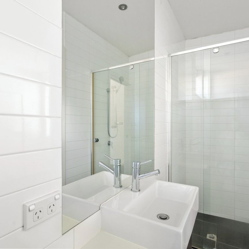 TWO BEDROOM, TWO BATHROOM OASIS - Photo 1