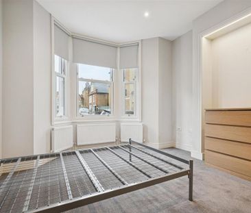 3 bedroom flat to rent - Photo 1